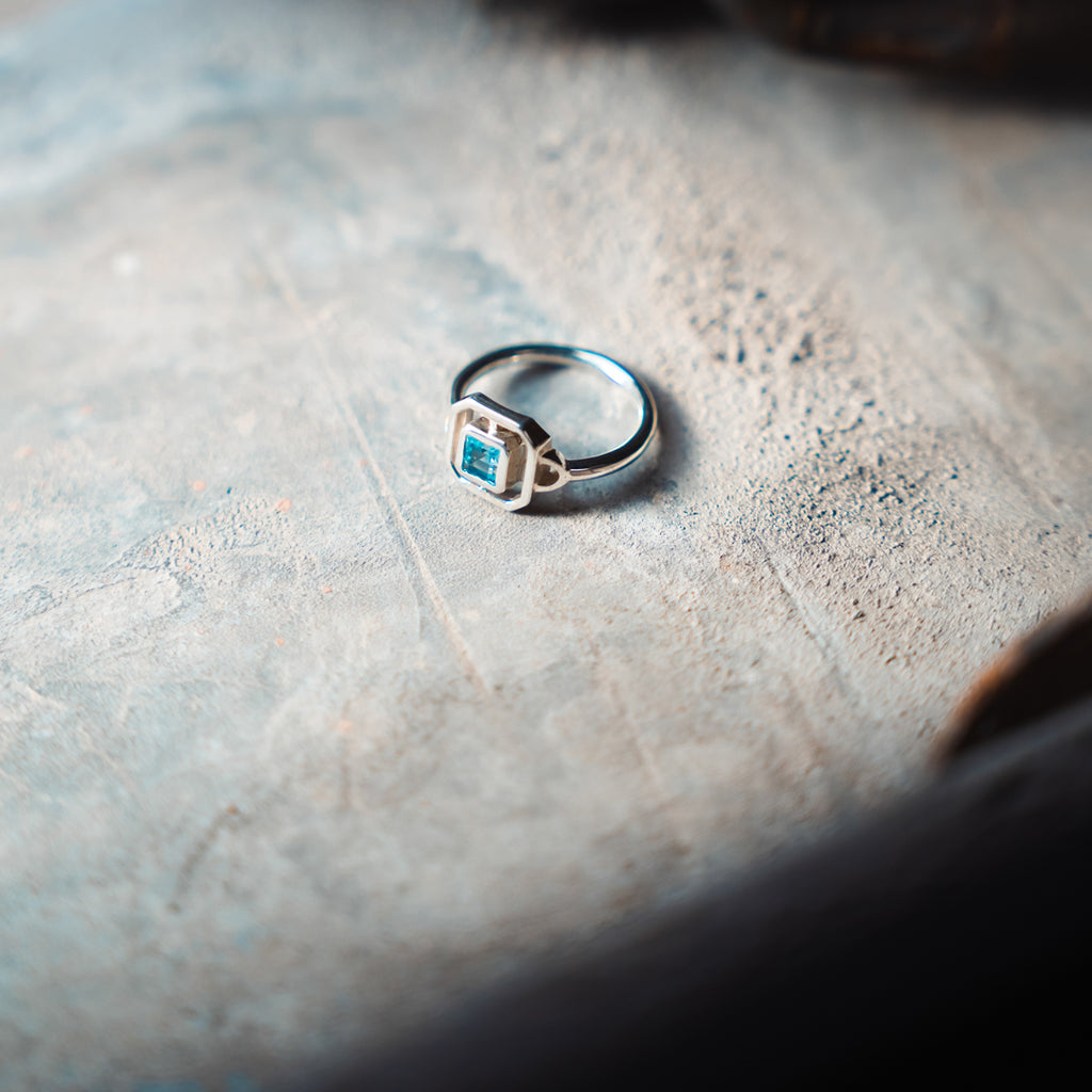 Anello Eclettica - argento - topazio azzurro